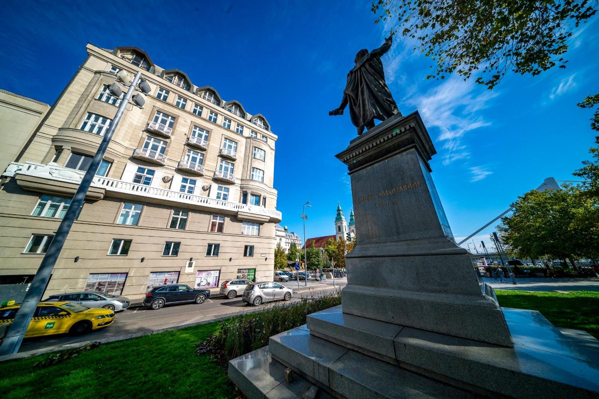 Budapest Downtown Riverfront ภายนอก รูปภาพ