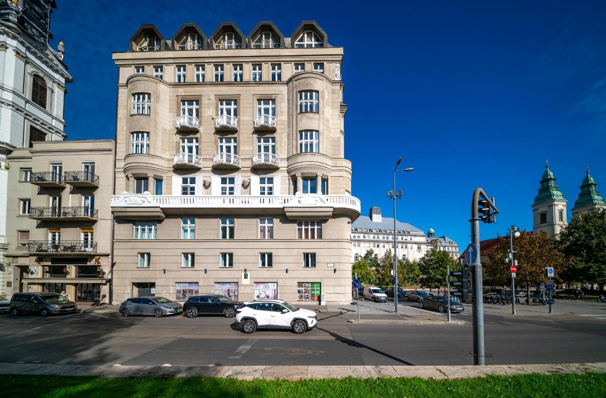Budapest Downtown Riverfront ภายนอก รูปภาพ